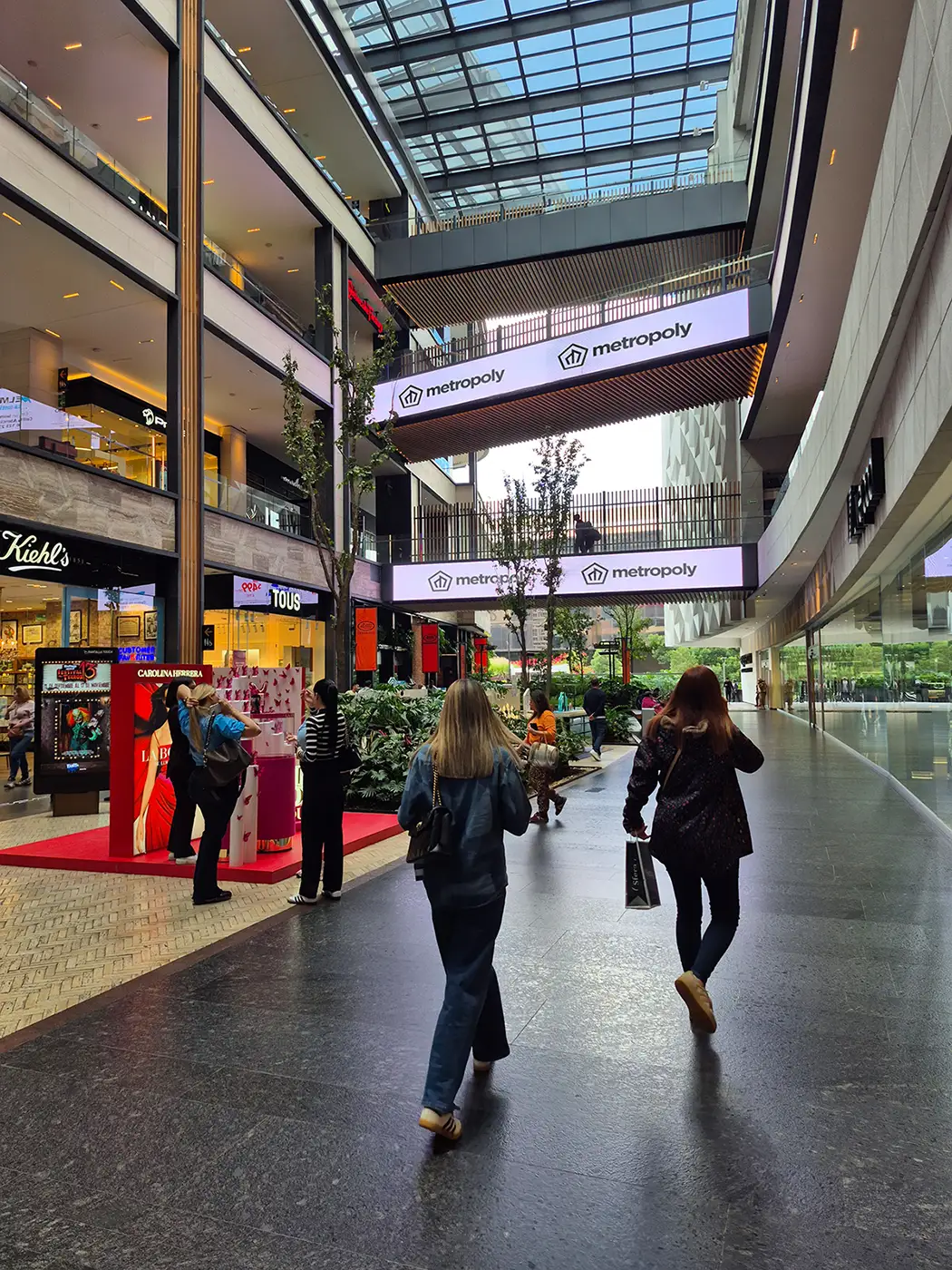 Medios Exteriores: Plazas Comerciales