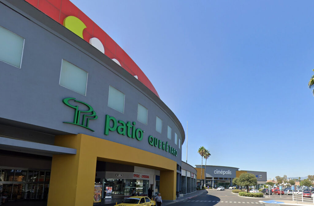 Plaza Patio