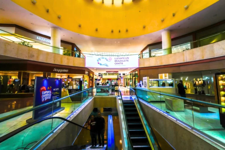 Plaza-Comercial